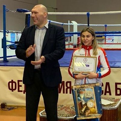 Елена Жиляева лучший боксер Брянской области!