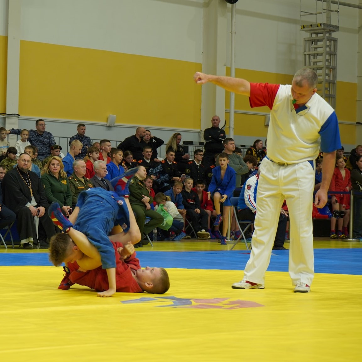 В Брянской области состоялся турнир по самбо, посвященный сотрудникам силовых структур, погибшим при выполнении боевых заданий